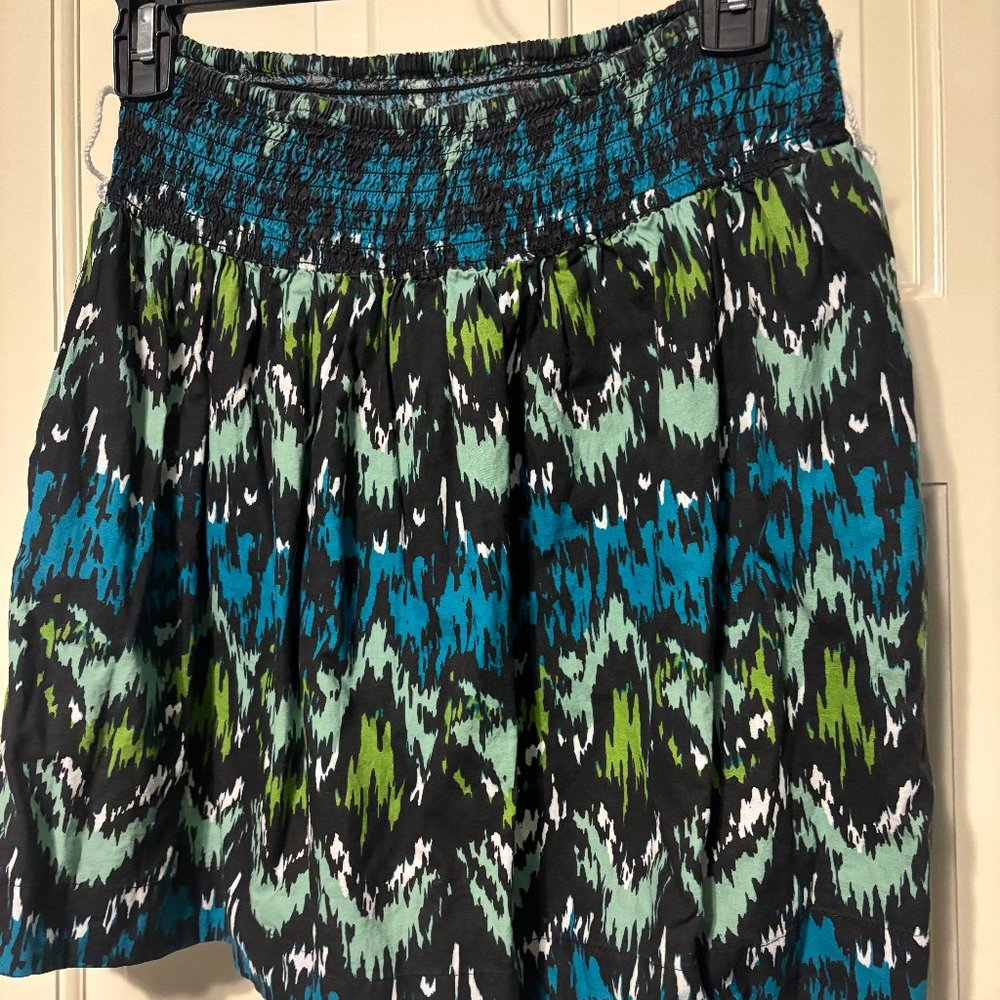 RED CAMEL MINI SKIRT SIZE SMALL MULTI-COLORED STRETCH WAIST